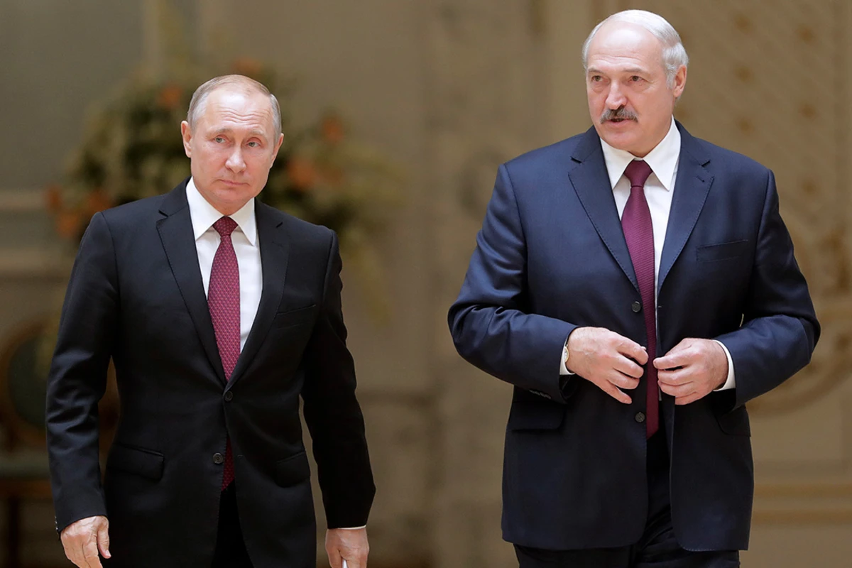 Путин и Лукашенко обсудили борьбу с коронавирусом
