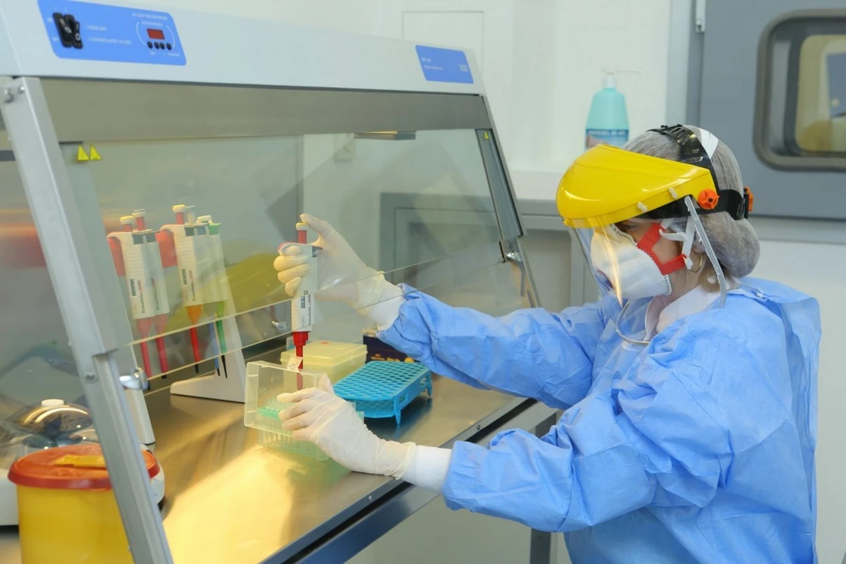 Изобретена первая в мире убивающая коронавирус вакцина
