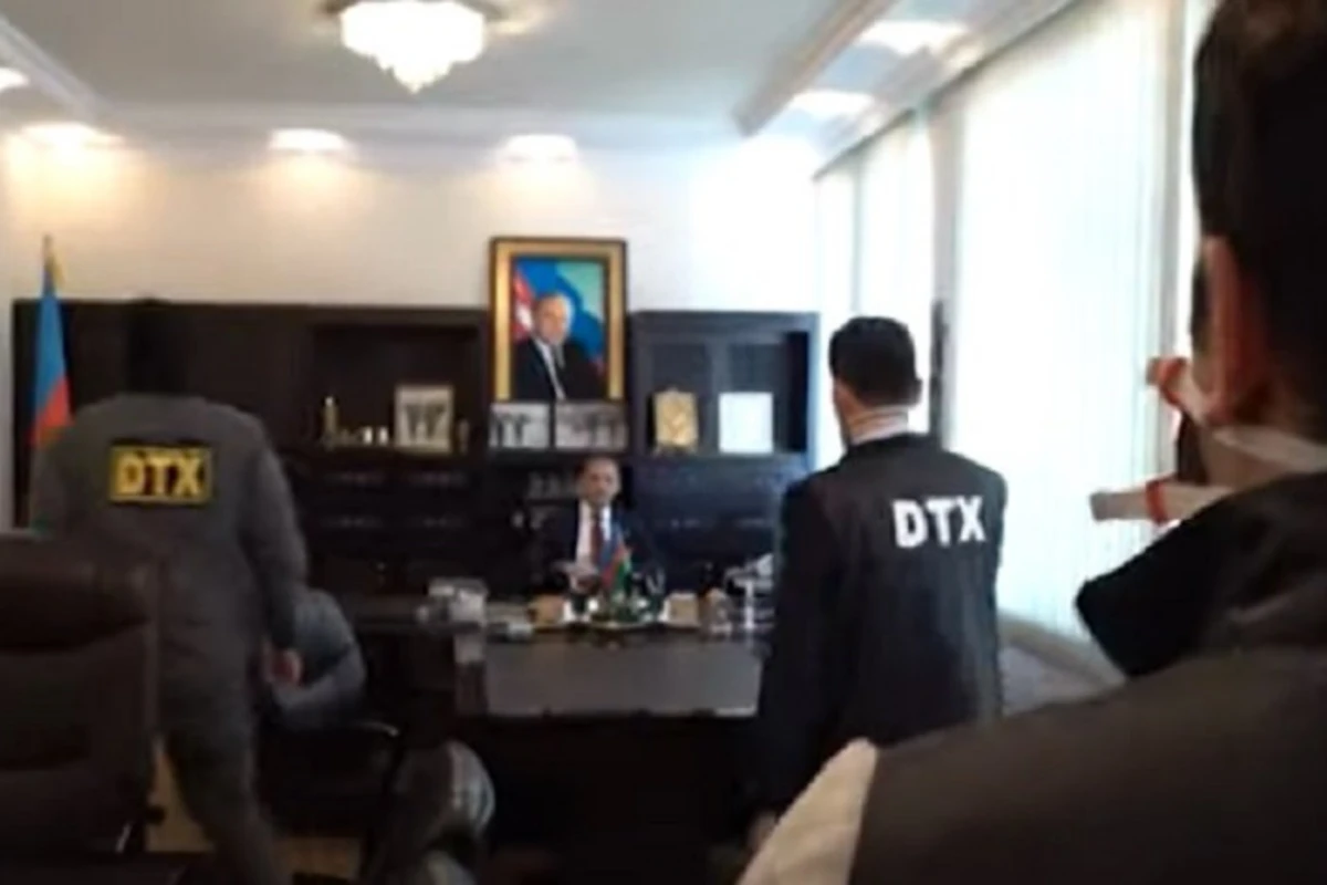 СГБ Азербайджана распространила кадры обыска в кабинете главы ИВ Имишлинского района - ВИДЕО
