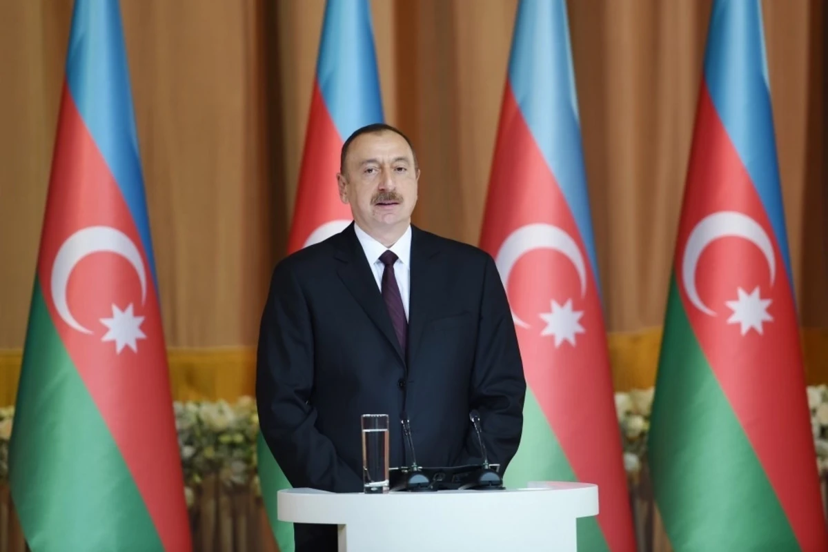 Dövlət başçısı: Son illərdə ən müasir texnika və silahlar alınıb