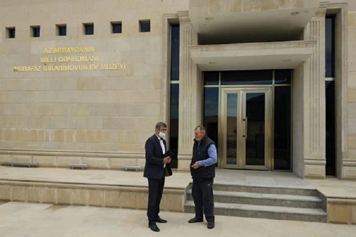 Biləsuvarda Mübariz İbrahimov adına Ev muzeyi tikildi