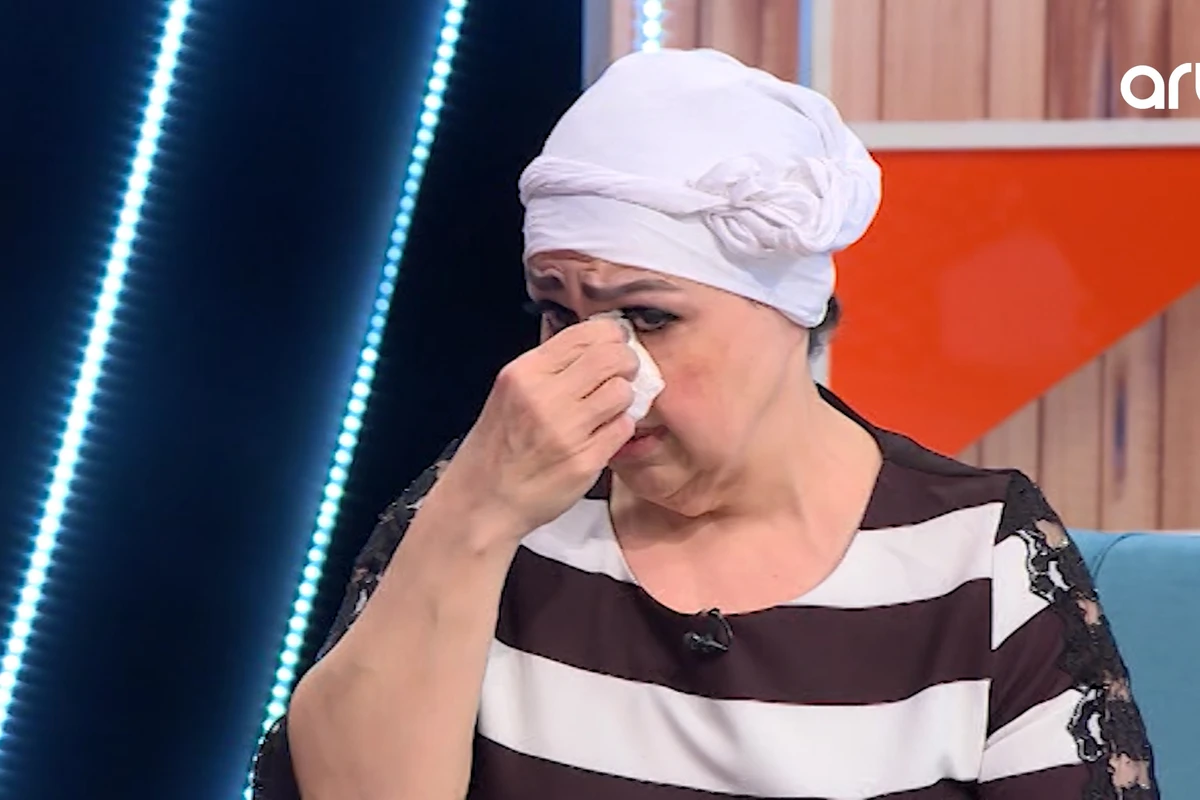 Tünzalə Əliyeva: Ərim saçımı qırxdı, qızım 3 gün depressiyaya düşdü – VİDEO