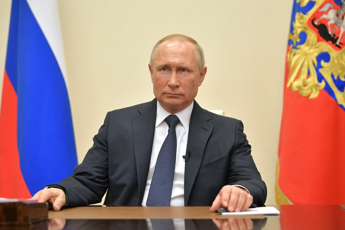 Путин объявил о завершении периода нерабочих дней