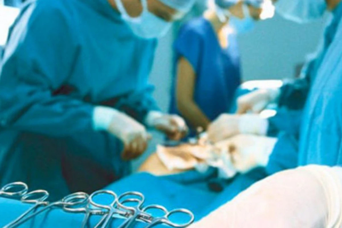 Bakıda 24 yaşlı qız plastik əməliyyat zamanı öldü Bakıda 24 yaşlı qız plastik əməliyyat zamanı öldü