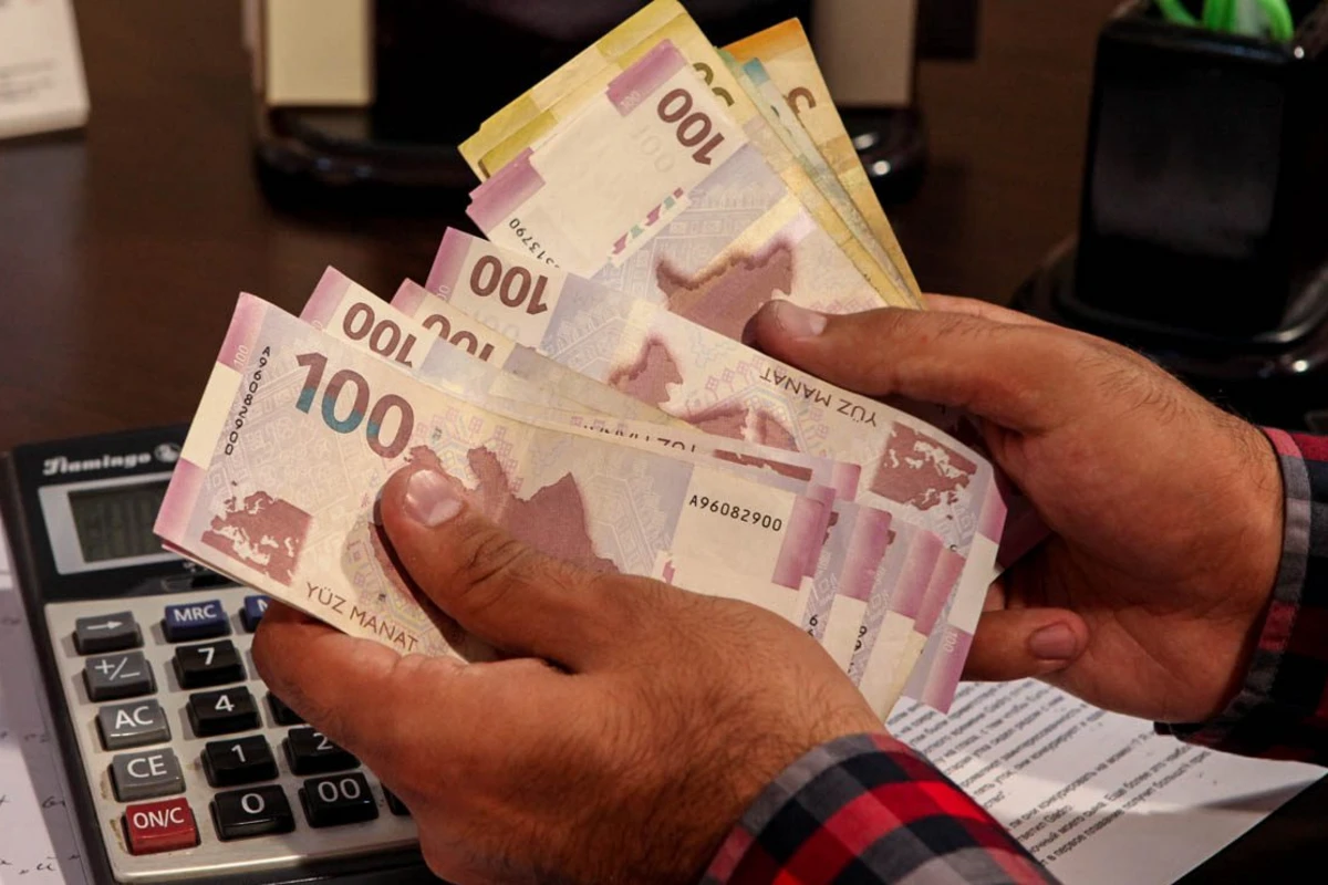 Azərbaycanın dövlət büdcəsində 2 milyard manatdan çox qalıq yaranıb