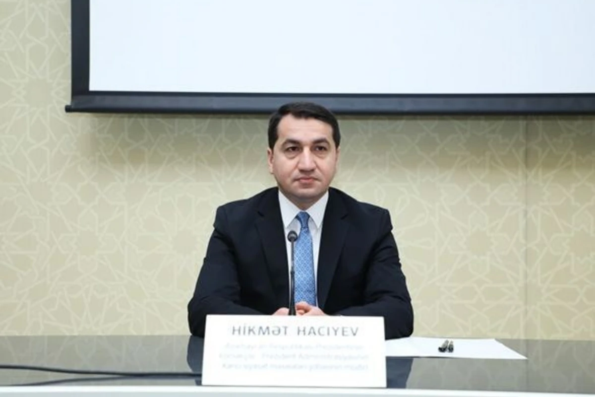 Hikmət Hacıyev: Xaricdəki azərbaycanlıların öz qərarları ilə sərhədə gəlməsi məqbul deyil