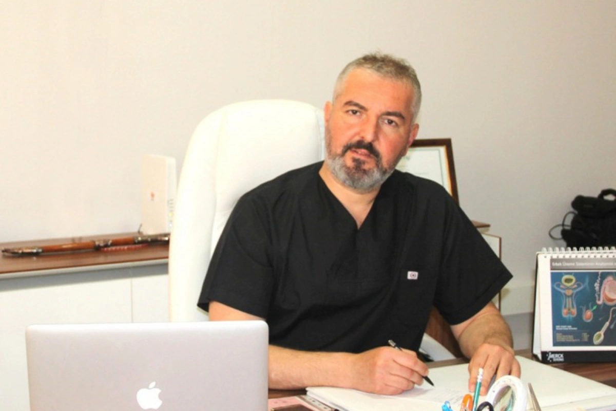 Dövlət Gömrük Komitəsi türkiyəli həkimə protokol yazdı