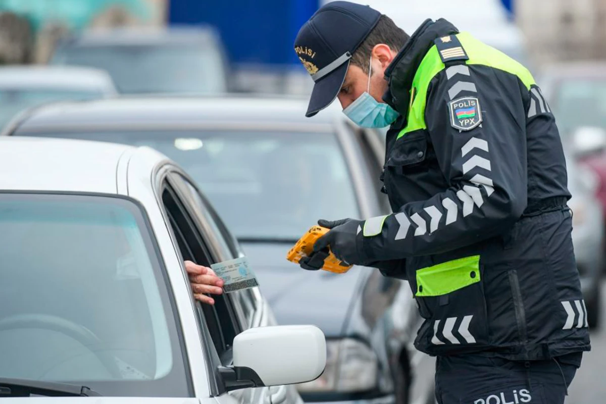 Karantini pozan daha 739 sürücü cərimələndi Karantini pozan daha 739 sürücü cərimələndi
