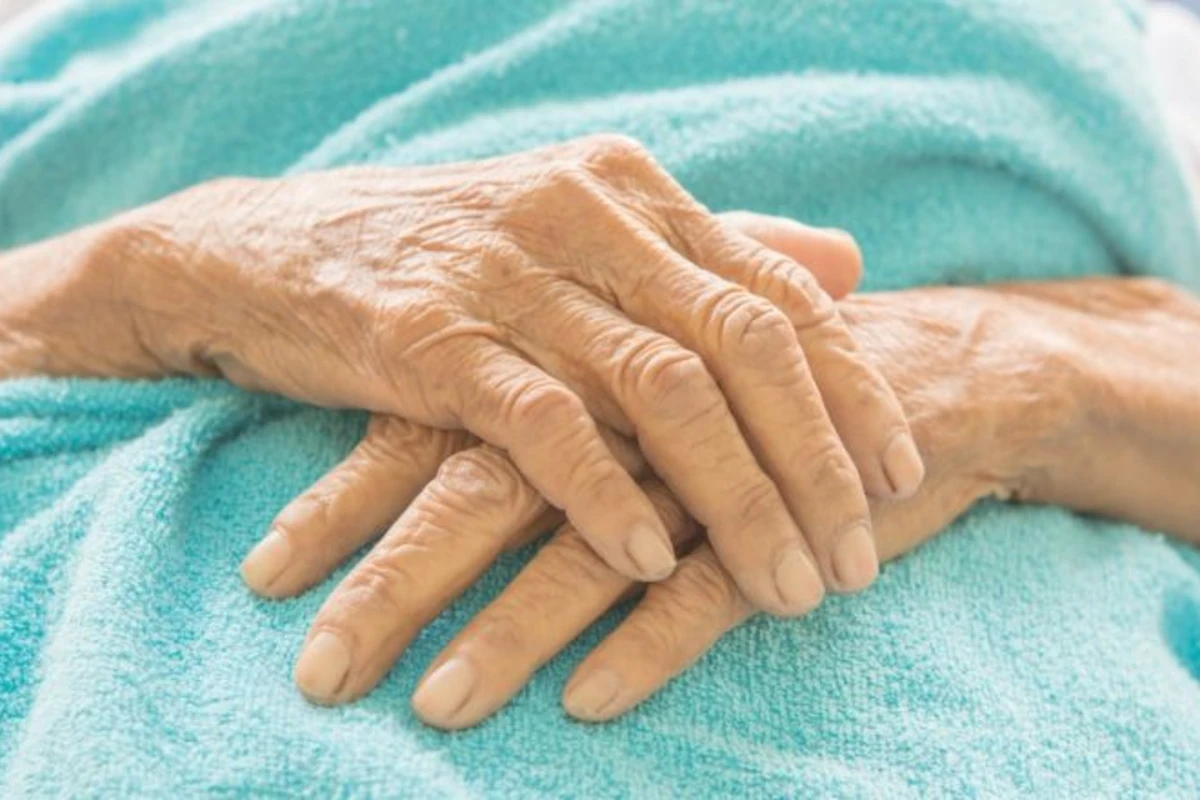 85-летняя женщина весом 22 килограмма вылечилась от коронавируса