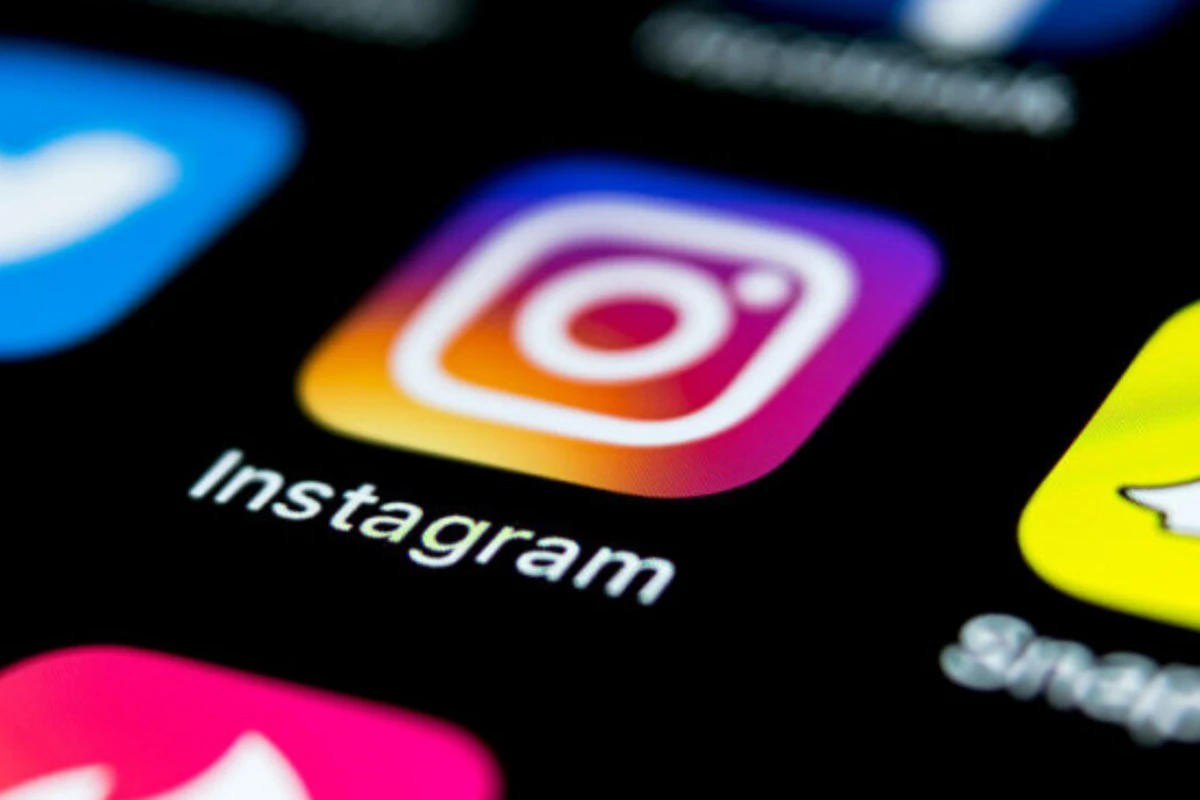 В работе Instagram произошел сбой