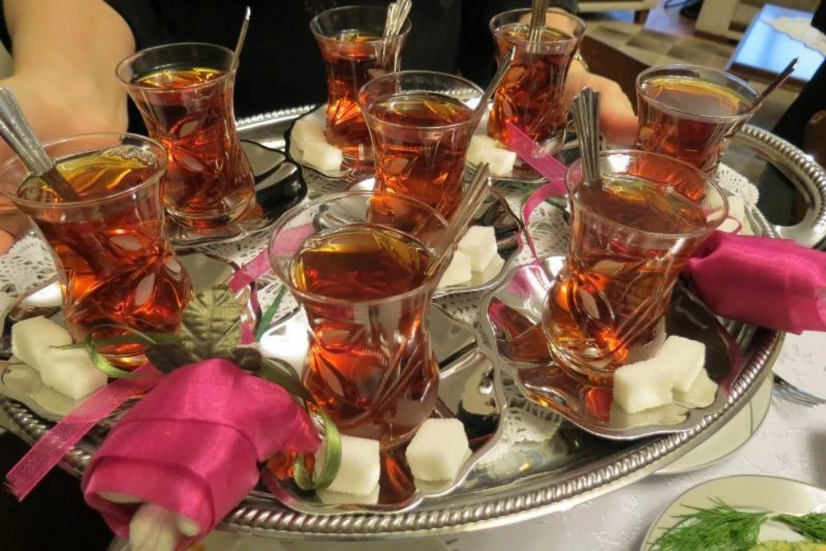 Karantindən əvvəl elçiliyə getdi geri qayıda bilmir