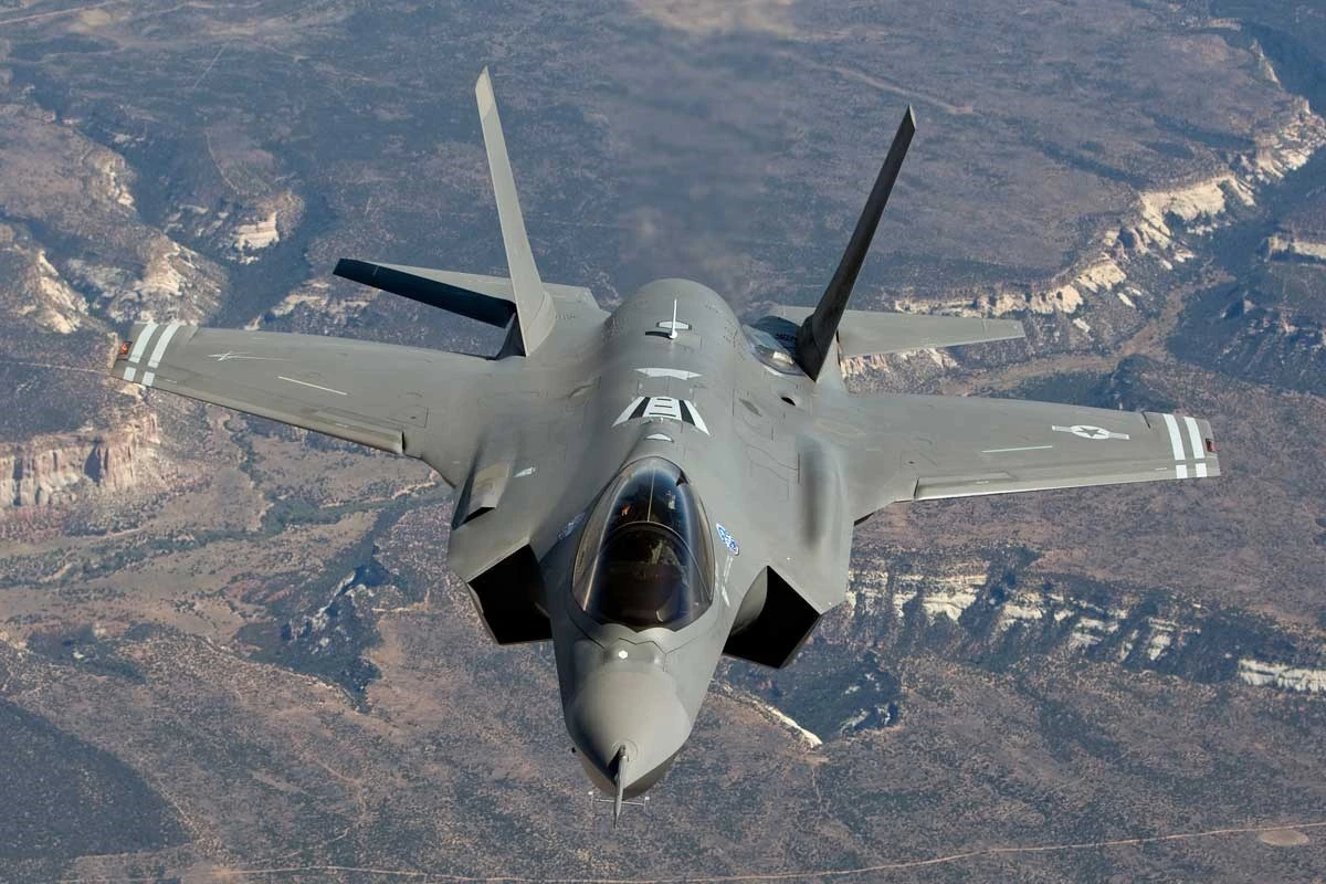 В США разбился истребитель F-35A