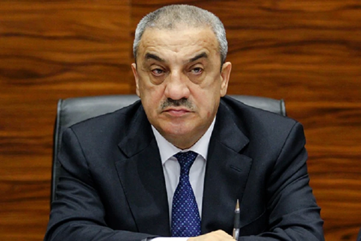 Rüstəm Usubov vəzifədən azad edildi