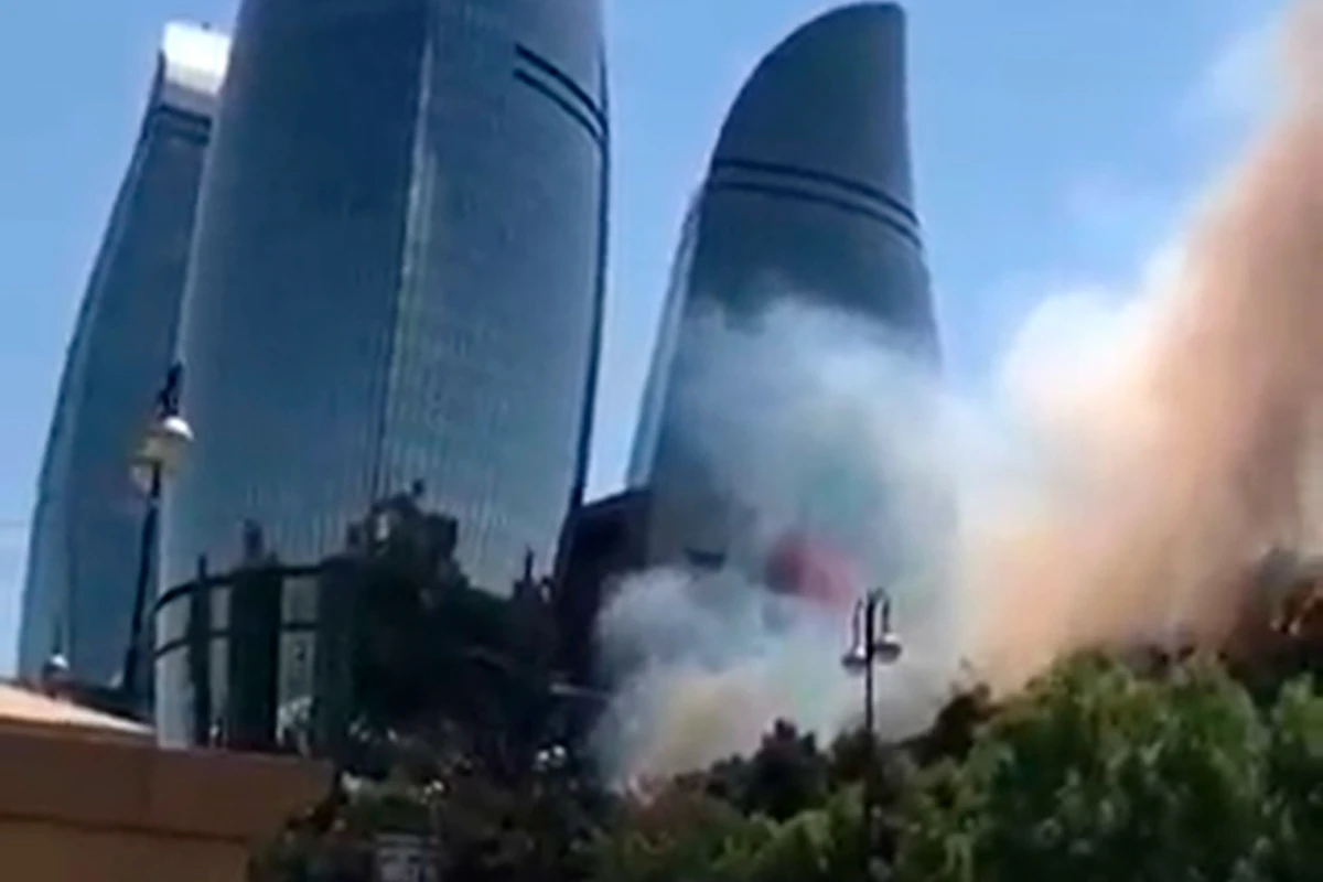 МЧС опровергло информацию о пожаре в центре Баку - ВИДЕО