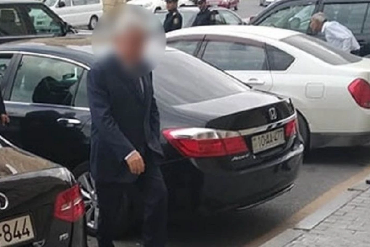 Azərbaycanda keçmiş nazir tanınmaz hala düşüb... - FOTO Azərbaycanda keçmiş nazir tanınmaz hala düşüb... - FOTO