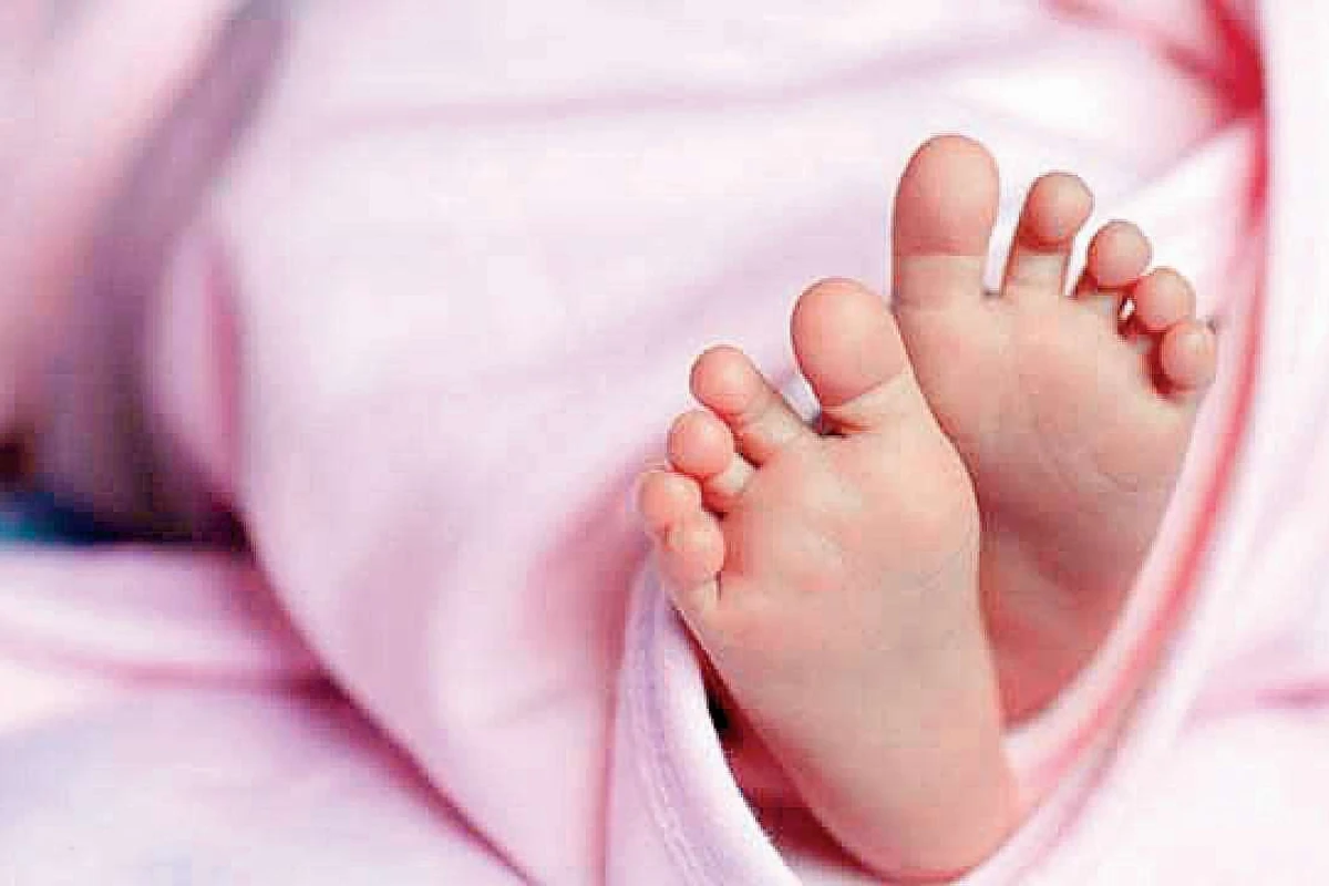 Родители по ошибке заживо похоронили младенца