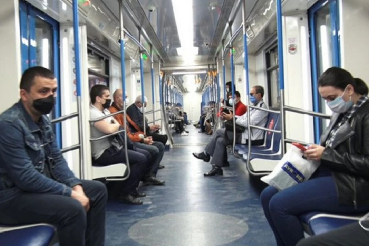 Bakı metrosunda karantin qaydaları niyə pozulur? - RƏSMİ AÇIQLAMA Bakı metrosunda karantin qaydaları niyə pozulur? - RƏSMİ AÇIQLAMA