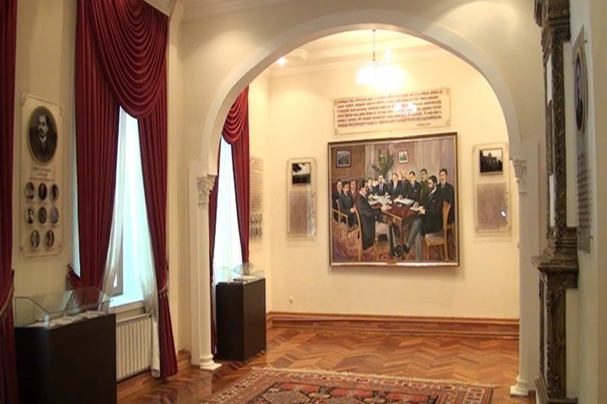 Cumhuriyyətimizin Gəncə dövrü - Tarixi Faktlar - FOTO Cumhuriyyətimizin Gəncə dövrü - Tarixi Faktlar - FOTO