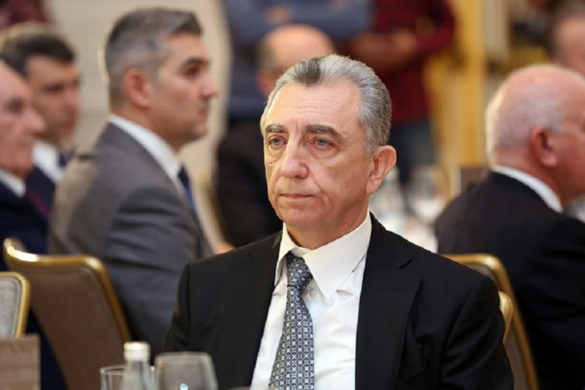 Eldar Əzizov yeni rəis təyin edib Eldar Əzizov yeni rəis təyin edib