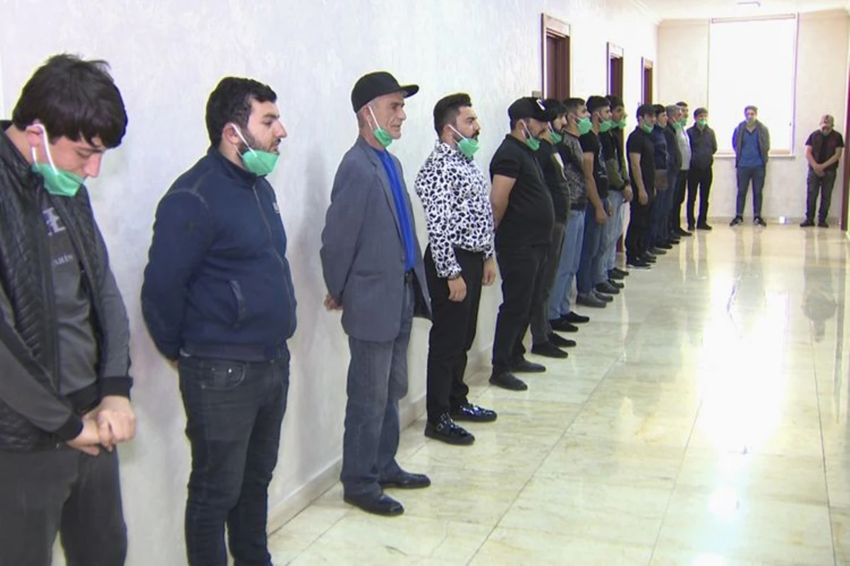 Tarqovıdakı fleşmoba görə cinayət işi açıldı - Saxlanılanlar var - FOTO Tarqovıdakı fleşmoba görə cinayət işi açıldı - Saxlanılanlar var - FOTO