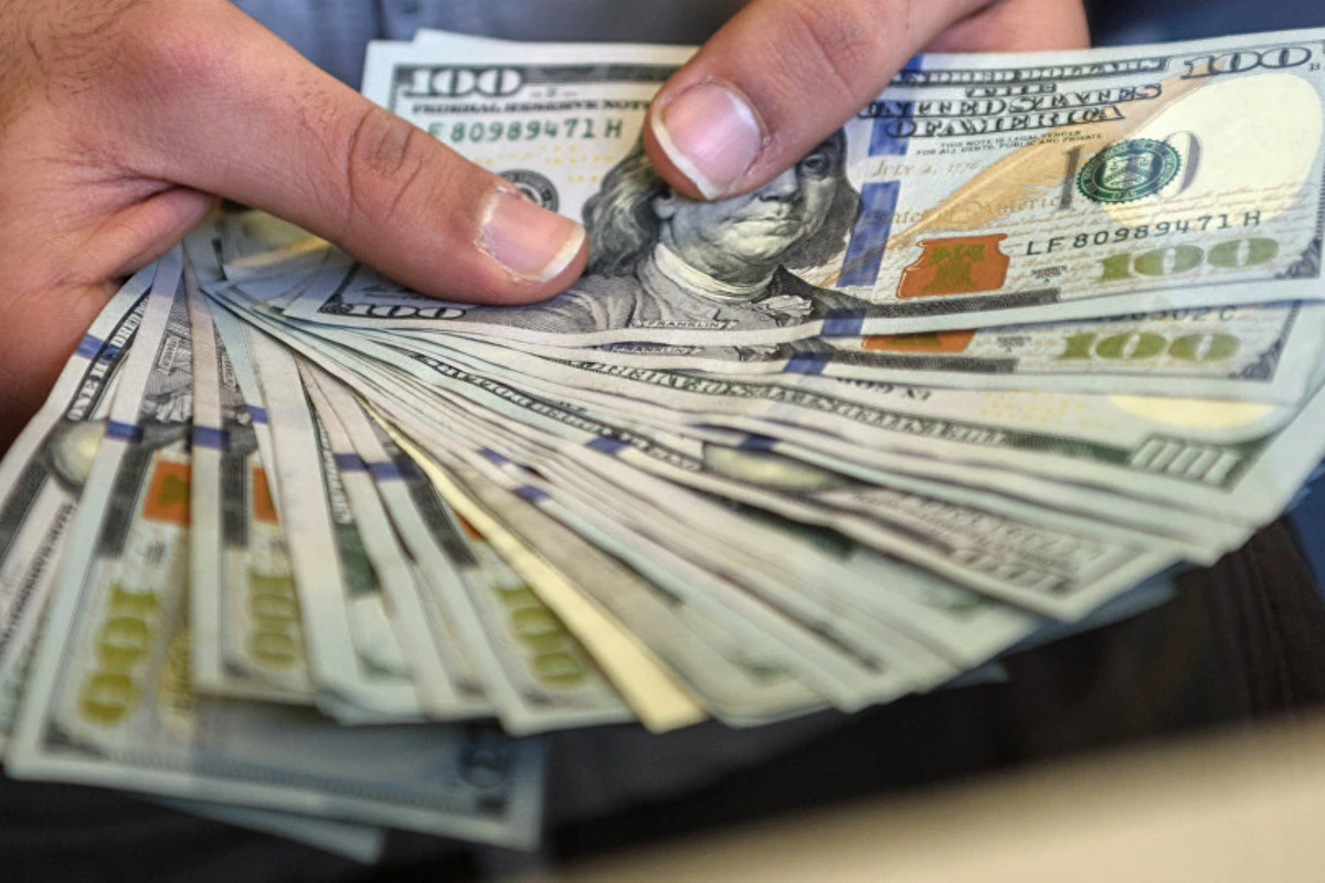 Azərbaycanda YENİLİK - Bu şəxslərə COVID-19-a görə 525 dollar veriləcək Azərbaycanda YENİLİK - Bu şəxslərə COVID-19-a görə 525 dollar veriləcək