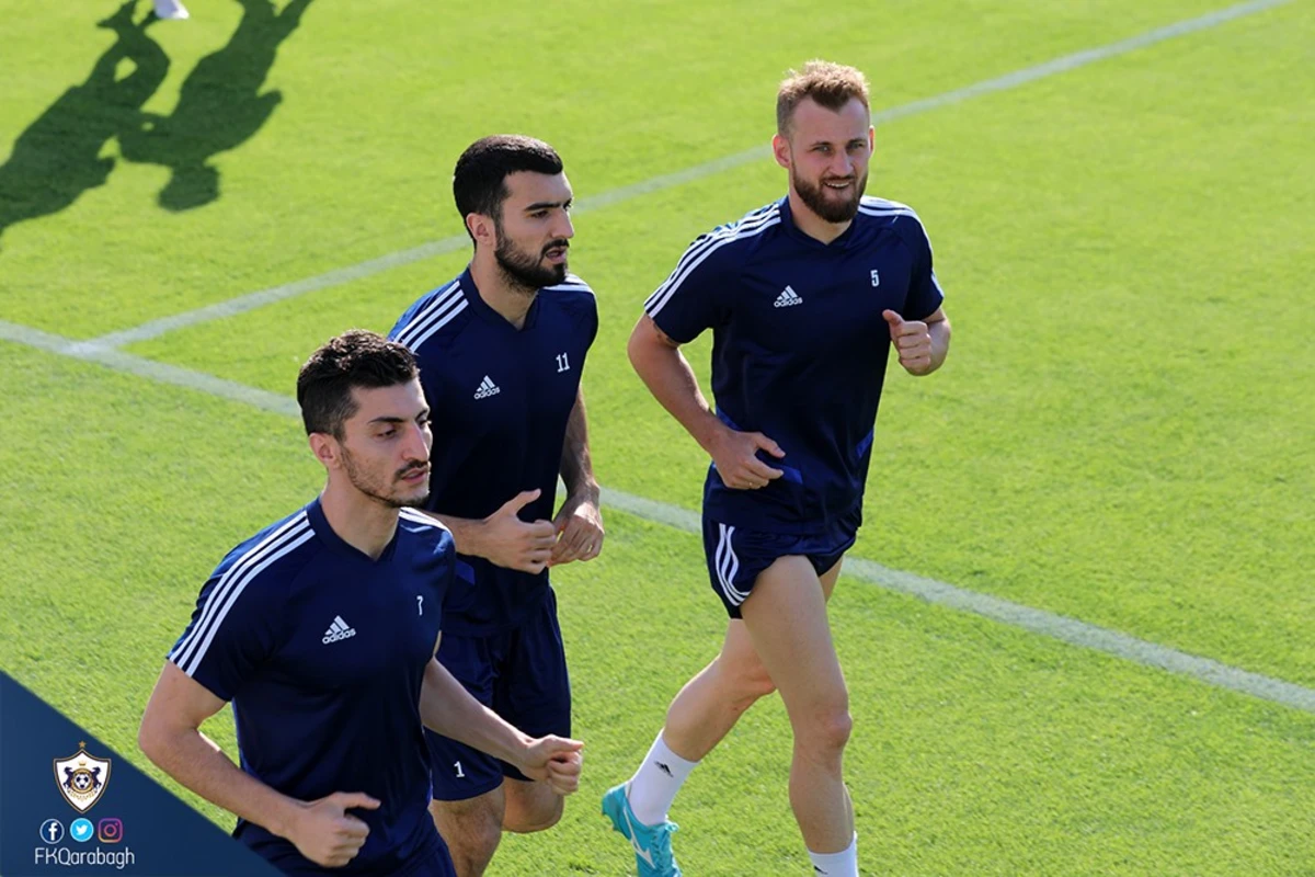 Qəbələ və Qarabağ məşqləri bərpa etdi - VİDEO/FOTO Qəbələ və Qarabağ məşqləri bərpa etdi - VİDEO/FOTO