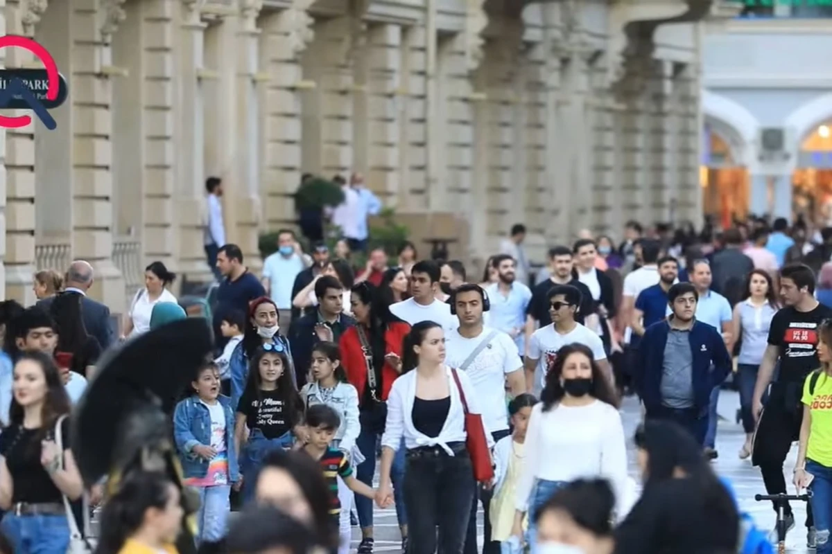 Koronavirusa inanmayanların yaratdığı mənzərə... - VİDEO