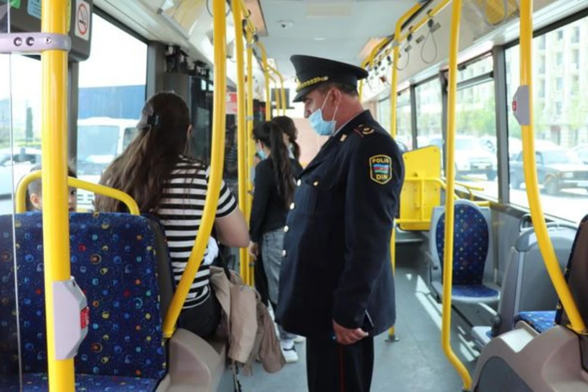 DİQQƏT: Sabahdan polis maska taxmayan vətəndaşları cərimələyəcək