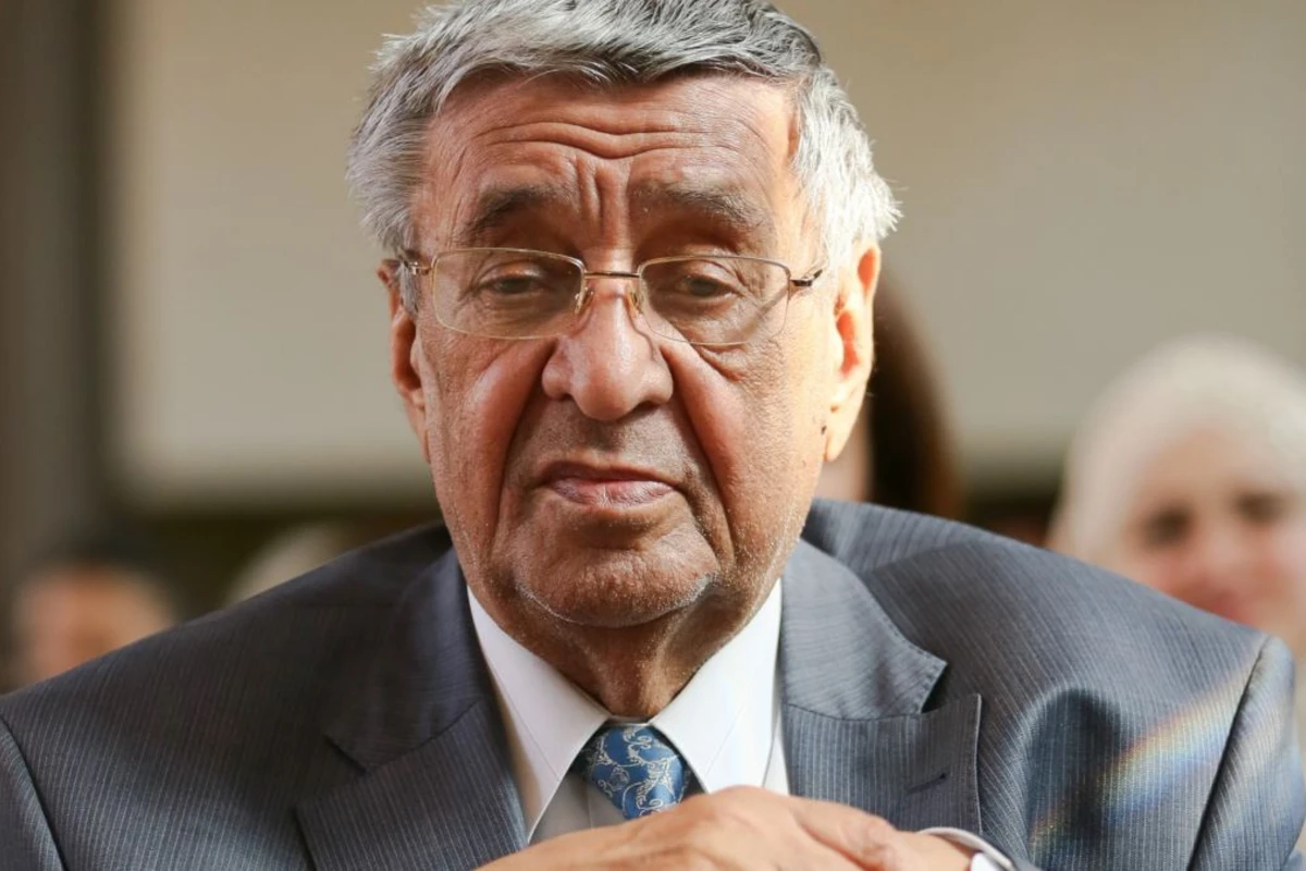 Arif Məlikovun heykəlinin ucaldılacağı yer məlum olub Arif Məlikovun heykəlinin ucaldılacağı yer məlum olub