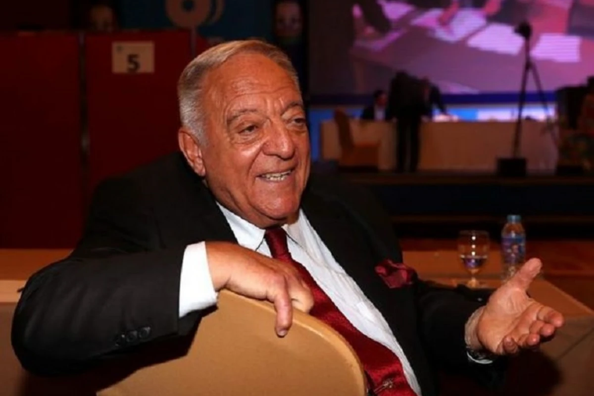 Sabiq federasiya prezidenti Azərbaycanın yarım milyon dollarını mənimsəyib