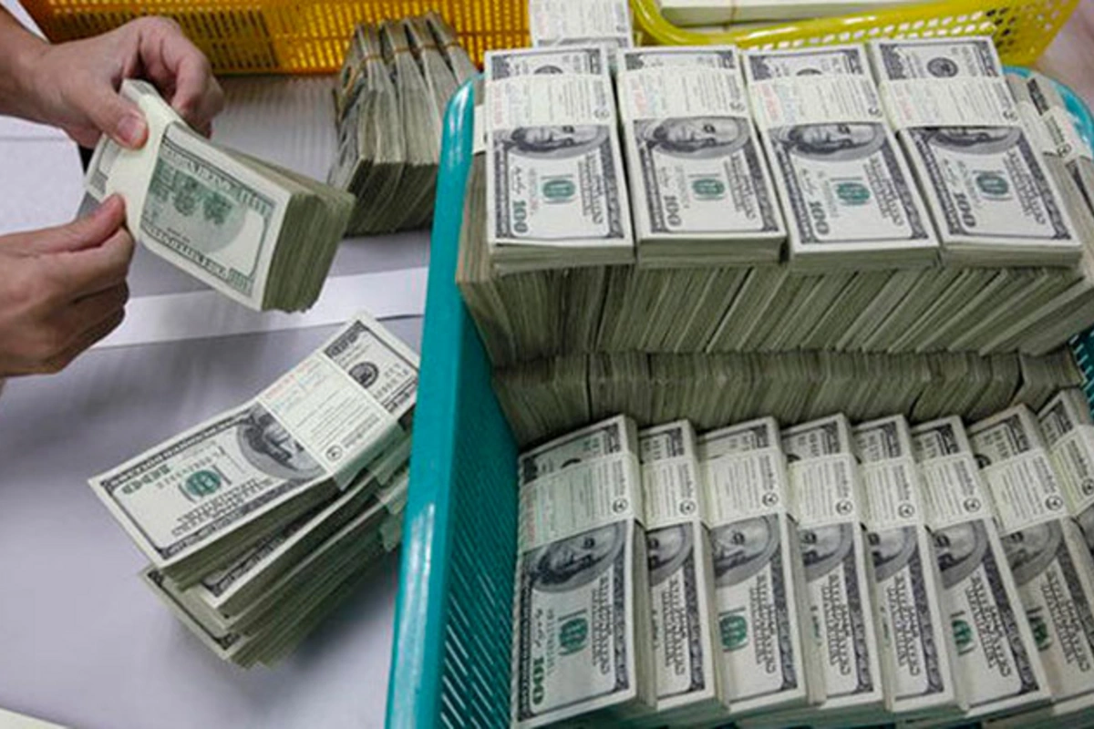 Dolların iyunun 8-nə olan məzənnəsi açıqlanıb