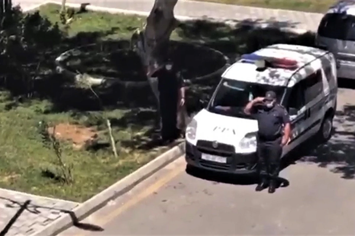Bakıda qürurverici görüntülər - Polislər və hərbçilər qəfil sıraya düzüldü - VİDEO