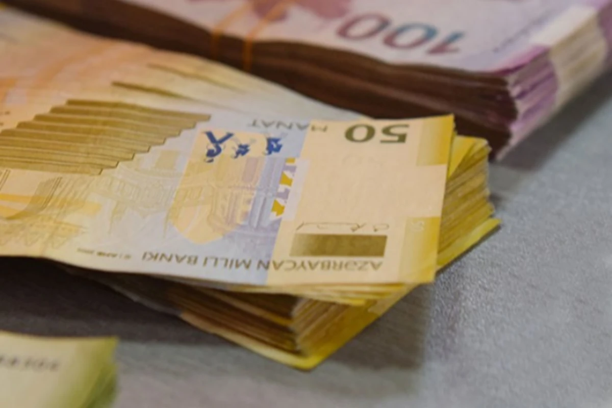 Dövlət büdcəsinə vergi daxilolmaları artıb