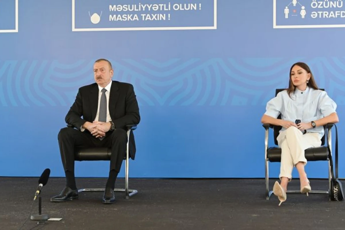 Prezident küçəyə çıxma qadağasından DANIŞDI
