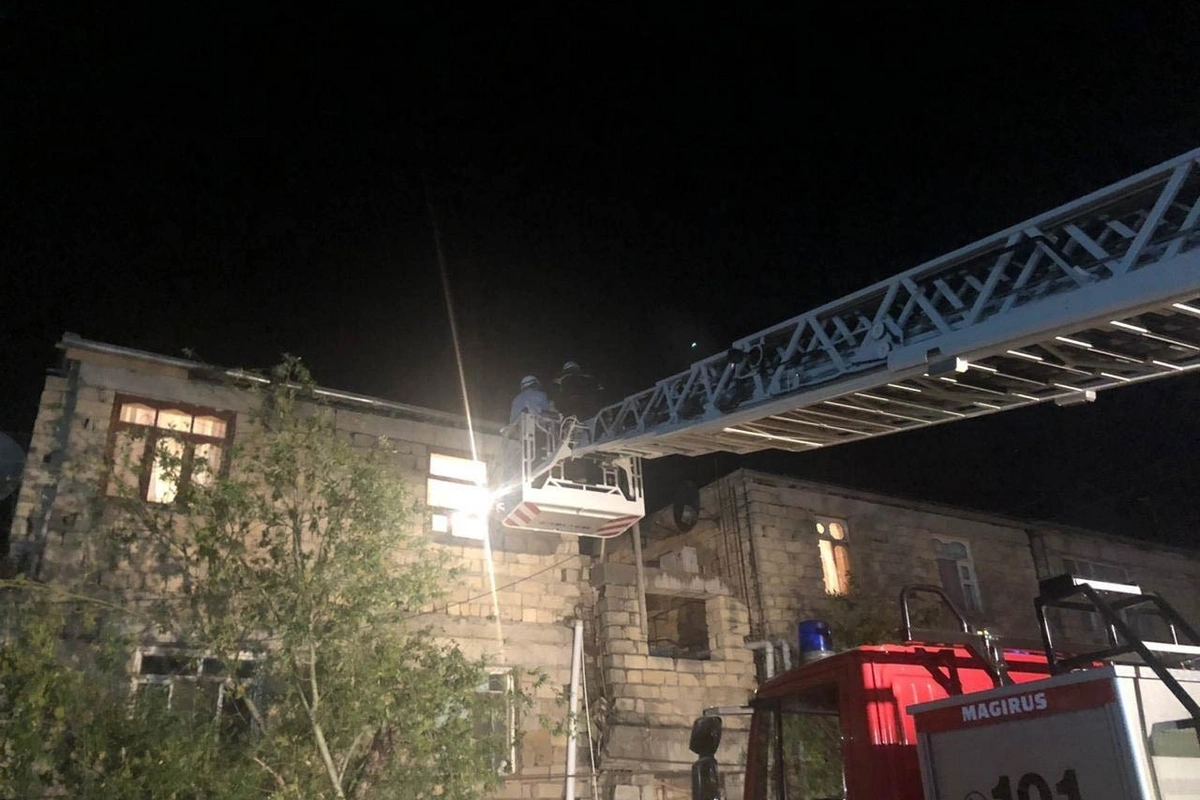 Sumqayıtda uçan binada məskunlaşmış məcburi köçkünlərlə bağlı QƏRAR VERİLDİ