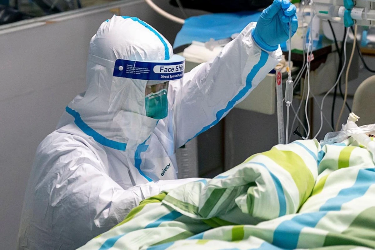 Koronavirus xəstələrini sağaldan həkimlərimiz HƏR ŞEYİ AÇDI: 70 gündür ki... - VİDEO