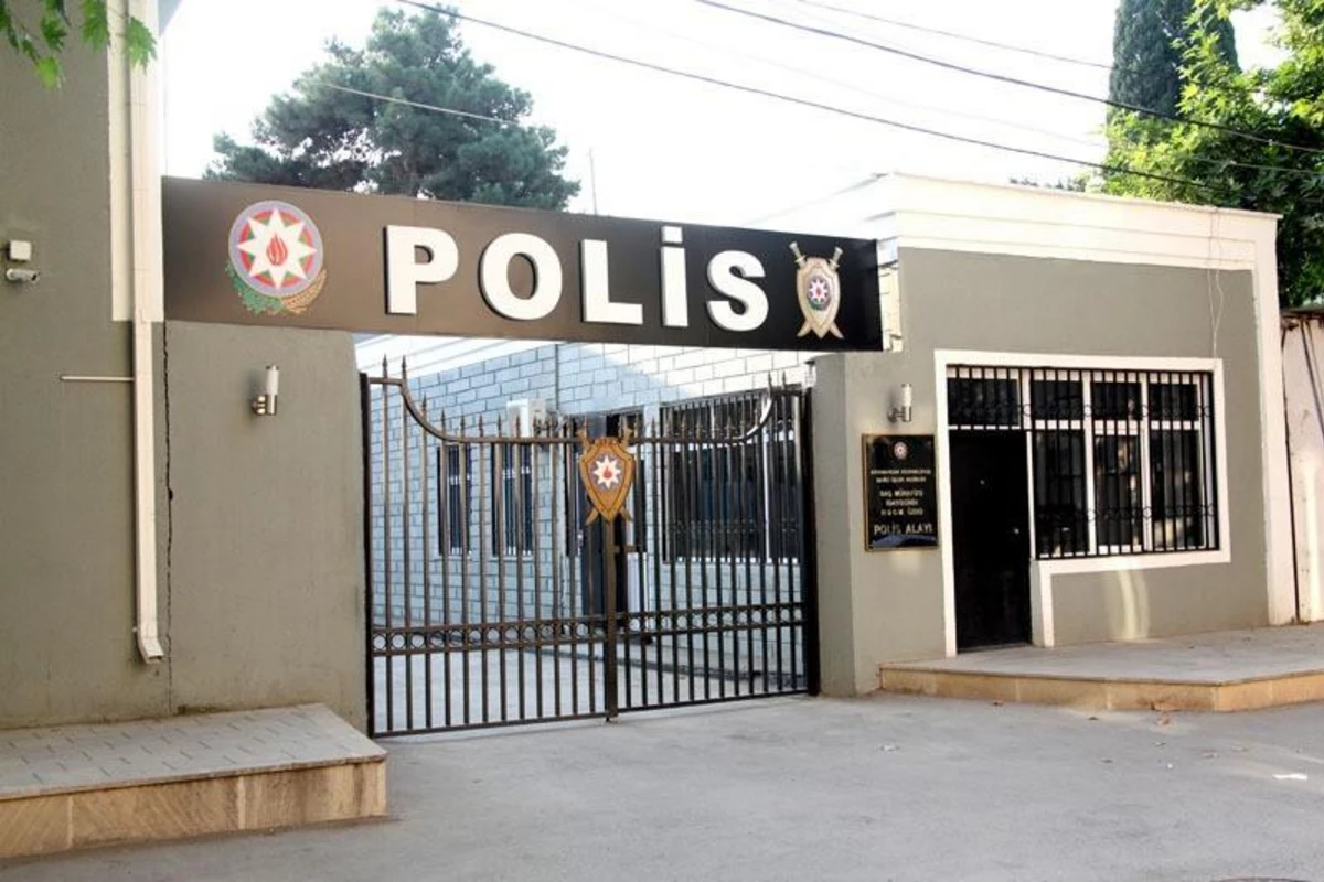 Azərbaycanda polis şöbəsinin bütün rəhbər heyəti işdən çıxarıldı - SİYAHI Azərbaycanda polis şöbəsinin bütün rəhbər heyəti işdən çıxarıldı - SİYAHI