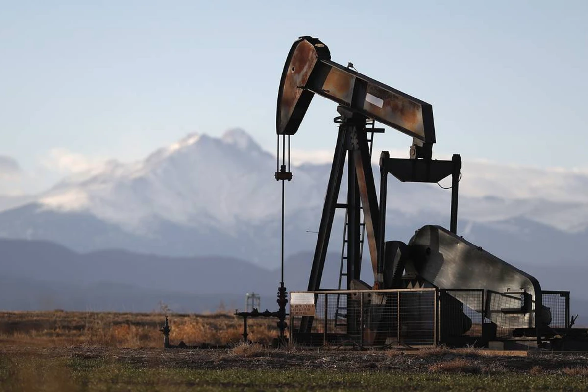 Цена нефти Brent опустилась ниже $38