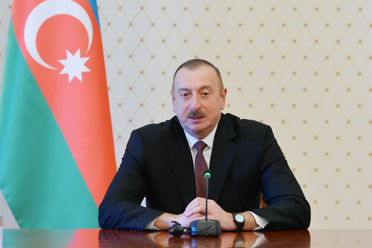 Ильхам Алиев поздравил Елизавету II
