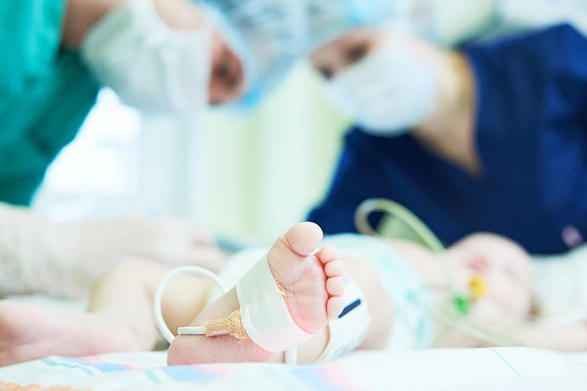 В Азербайджане 3-летний ребенок заразился коронавирусом
