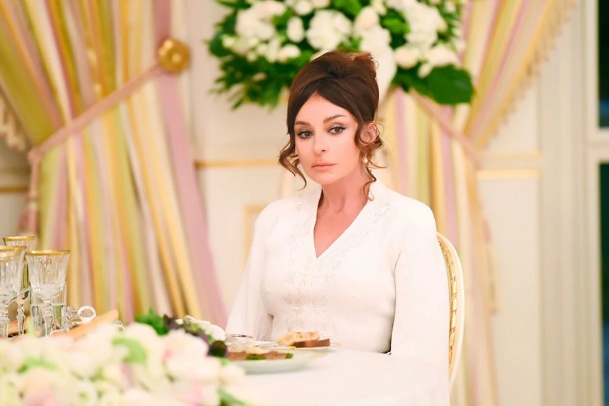 Mehriban Əliyeva şəhid qardaşının müalicə xərclərini öz üzərinə götürdü - FOTO