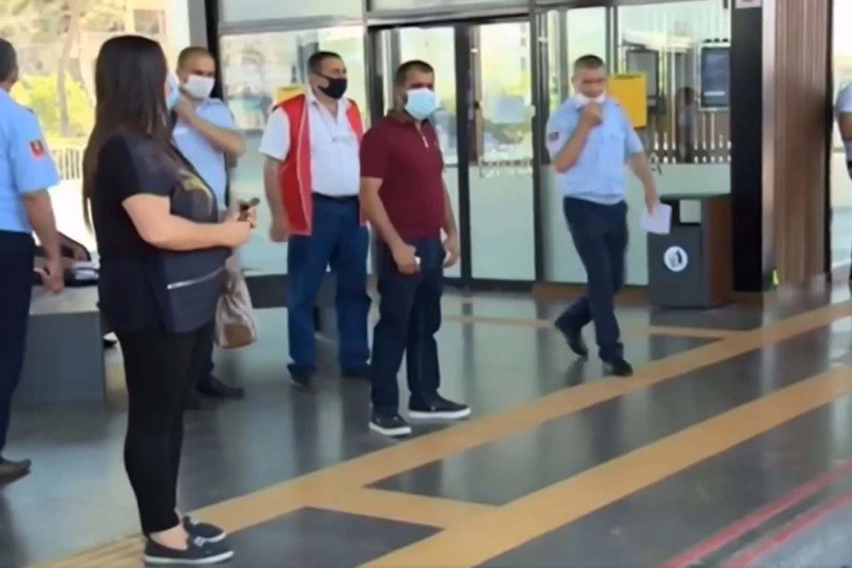 Xüsusi karantin günlərində Bakıda ictimai nəqliyyatda vəziyyət - VİDEO