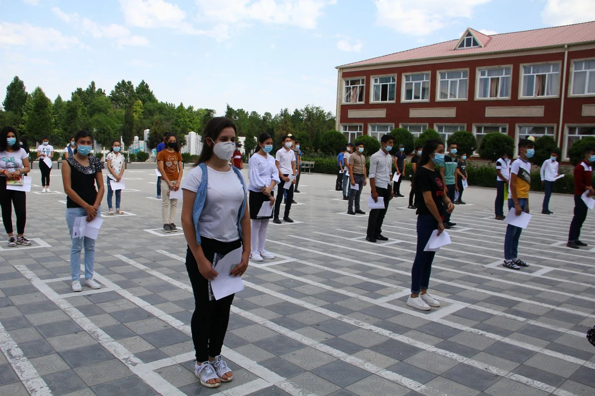Bu gün keçirilən imtahanlarda qayda pozuntusu olmayıb - FOTO
