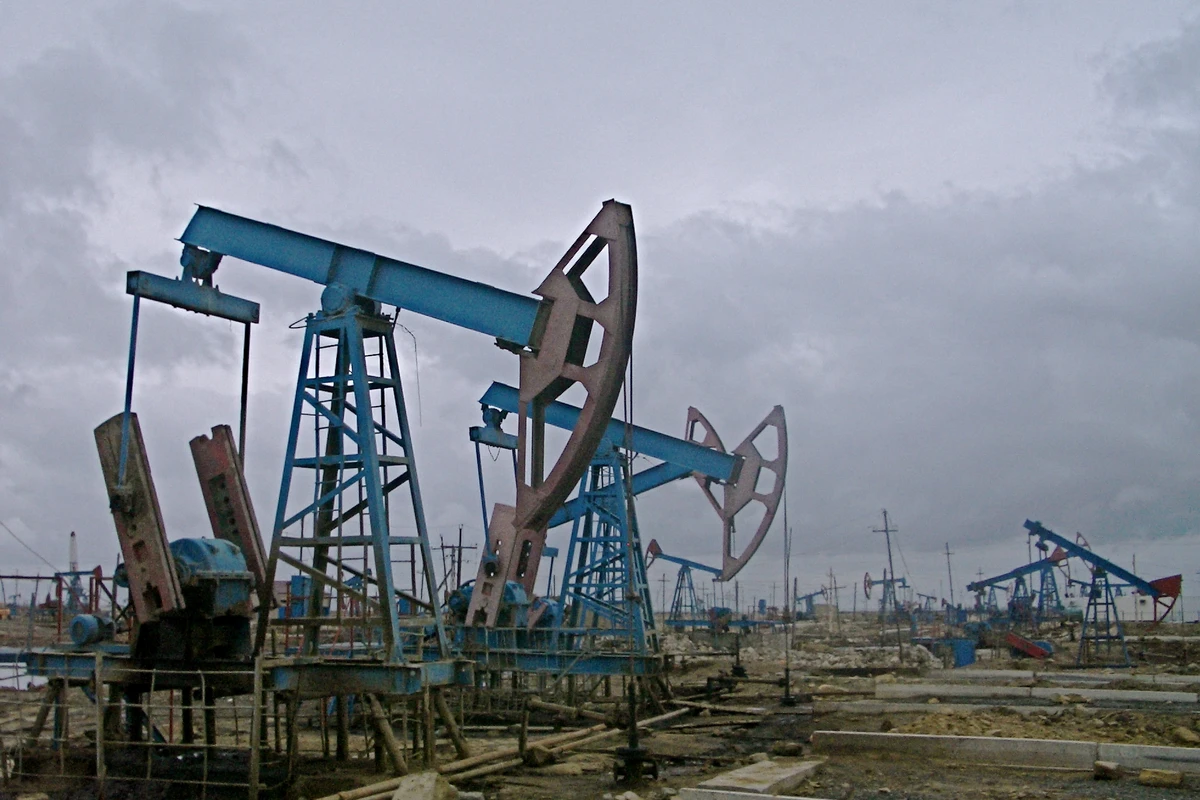 Азербайджанская нефть подешевела