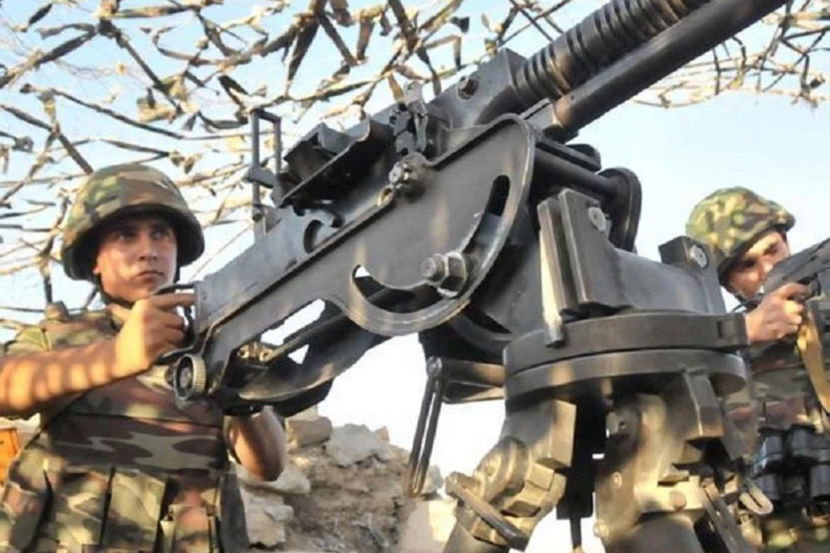 Ermənistan iriçaplı silahlardan və snayper tüfənglərindən atəşkəsi pozdu Ermənistan iriçaplı silahlardan və snayper tüfənglərindən atəşkəsi pozdu