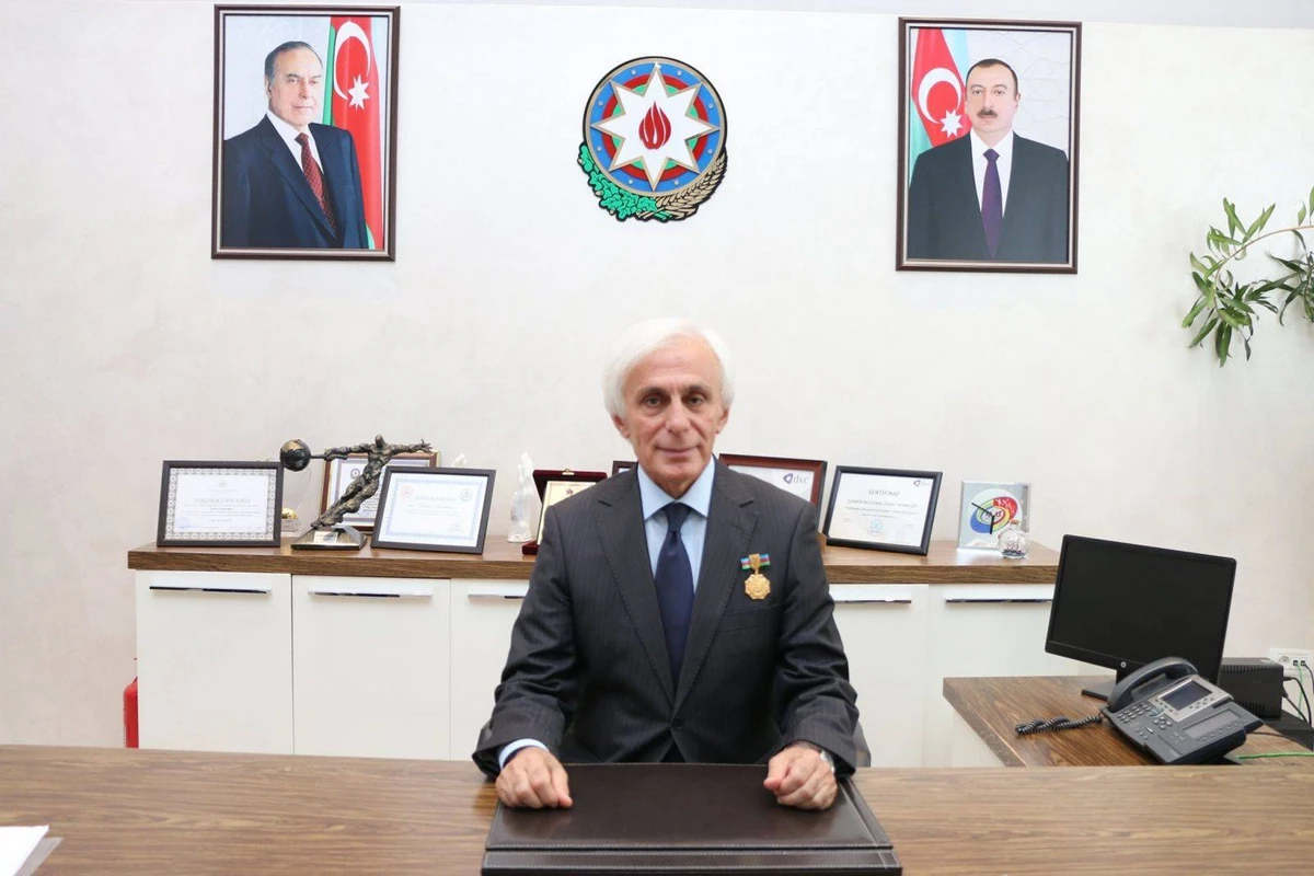 Daha bir məmur ailəsi ilə koronavirusa yoluxdu Daha bir məmur ailəsi ilə koronavirusa yoluxdu