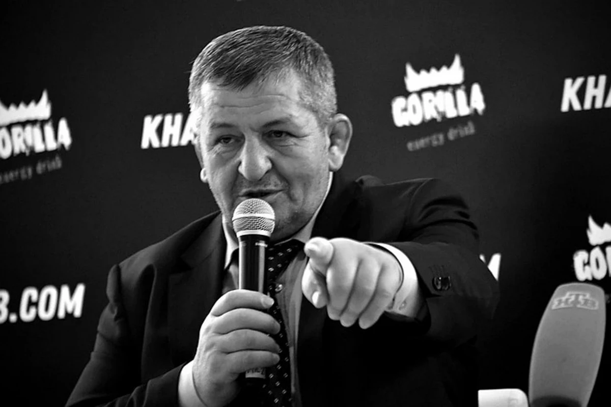 Абдулманапа Нурмагомедова похоронили Абдулманапа Нурмагомедова похоронили