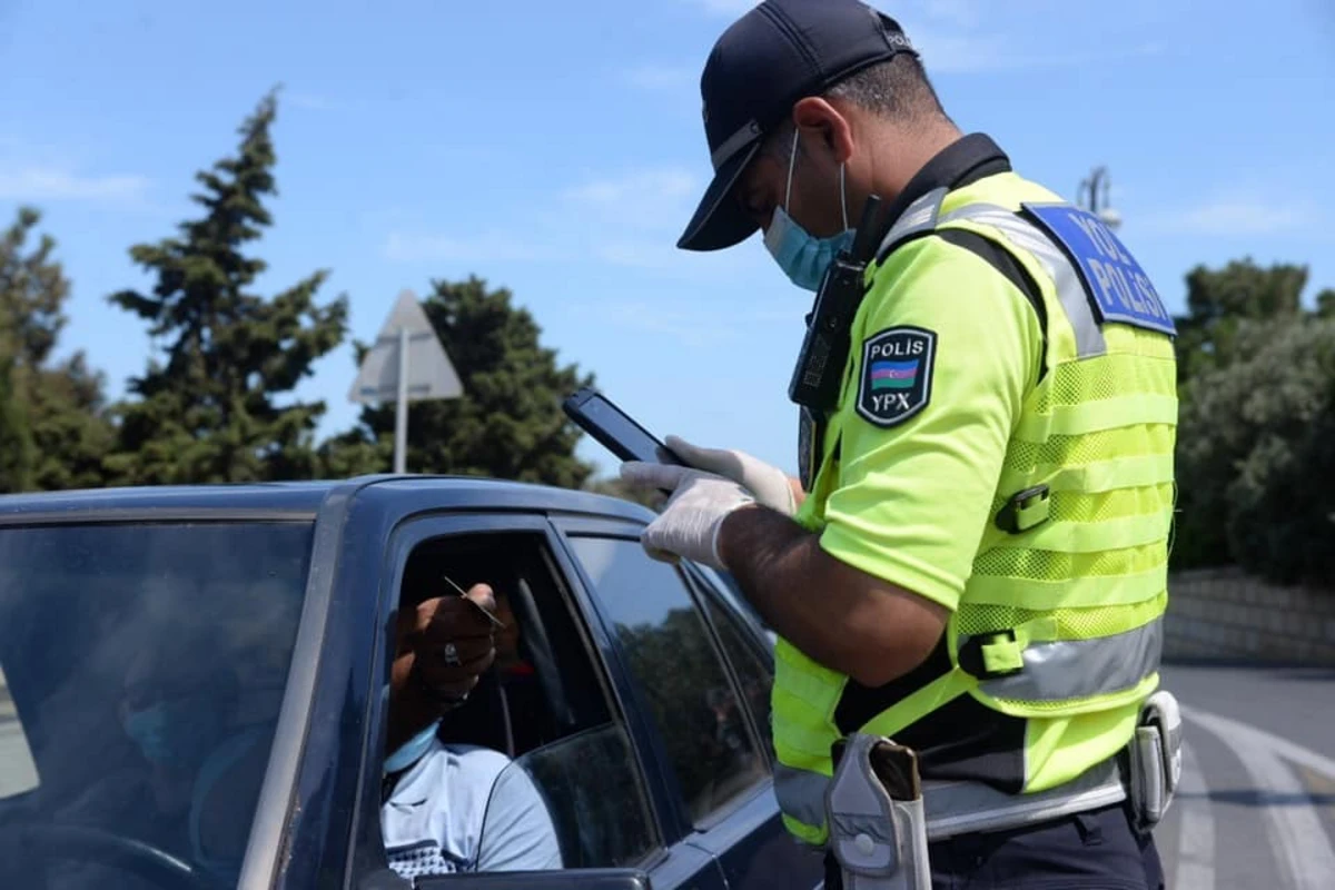 302 avtomobil postlardan geri qaytarılıb 302 avtomobil postlardan geri qaytarılıb