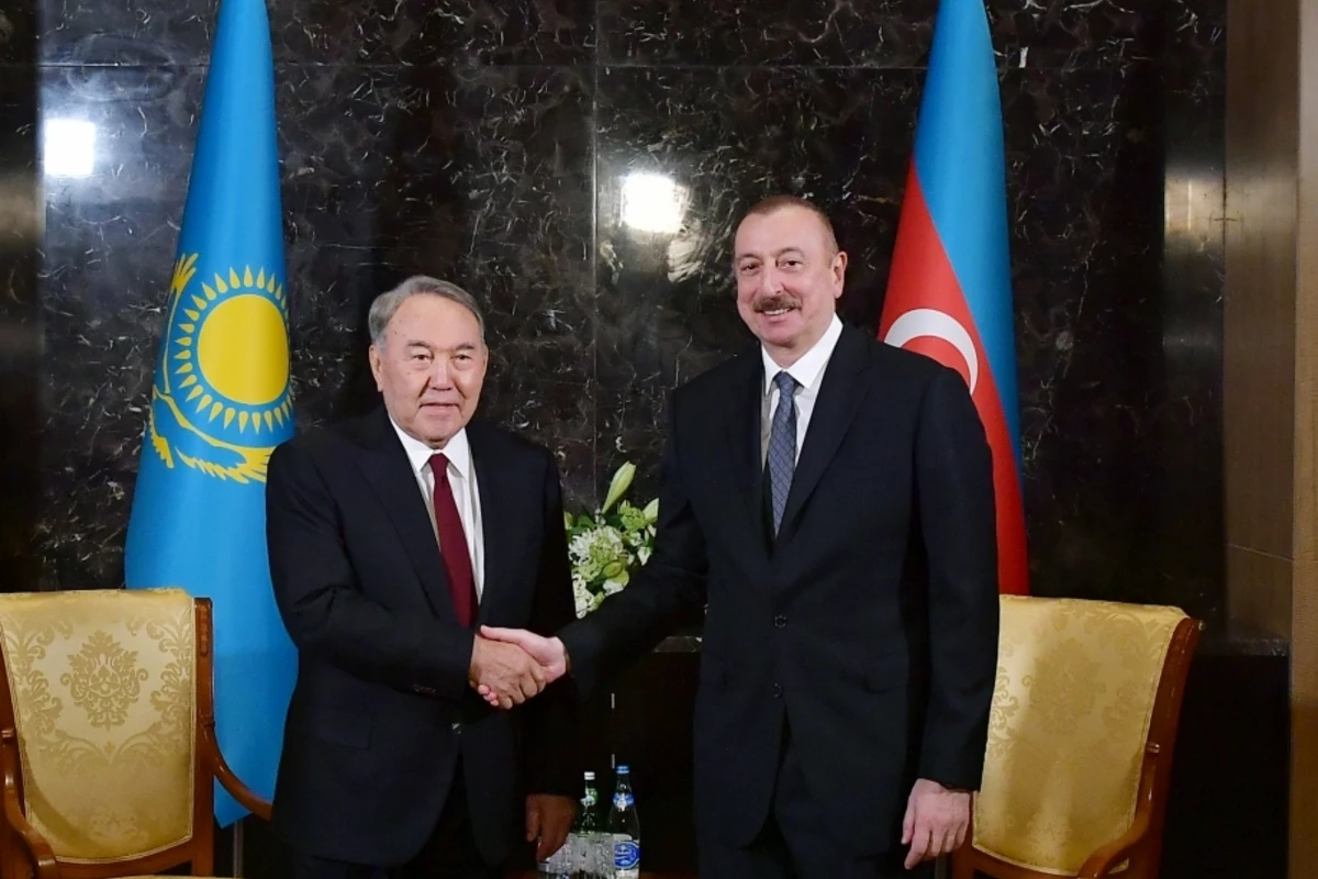 İlham Əliyev Nursultan Nazarbayevə zəng etdi İlham Əliyev Nursultan Nazarbayevə zəng etdi