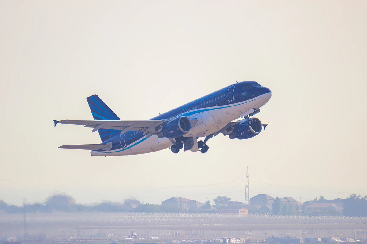 AZAL Berlinə xüsusi reyslər həyata keçirəcək AZAL Berlinə xüsusi reyslər həyata keçirəcək